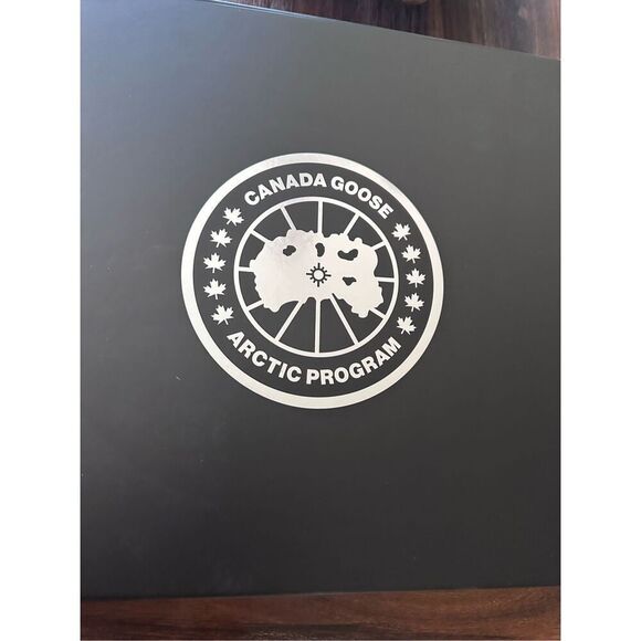 Canada Goose Arctic Program XL box - Picture 2 of 12